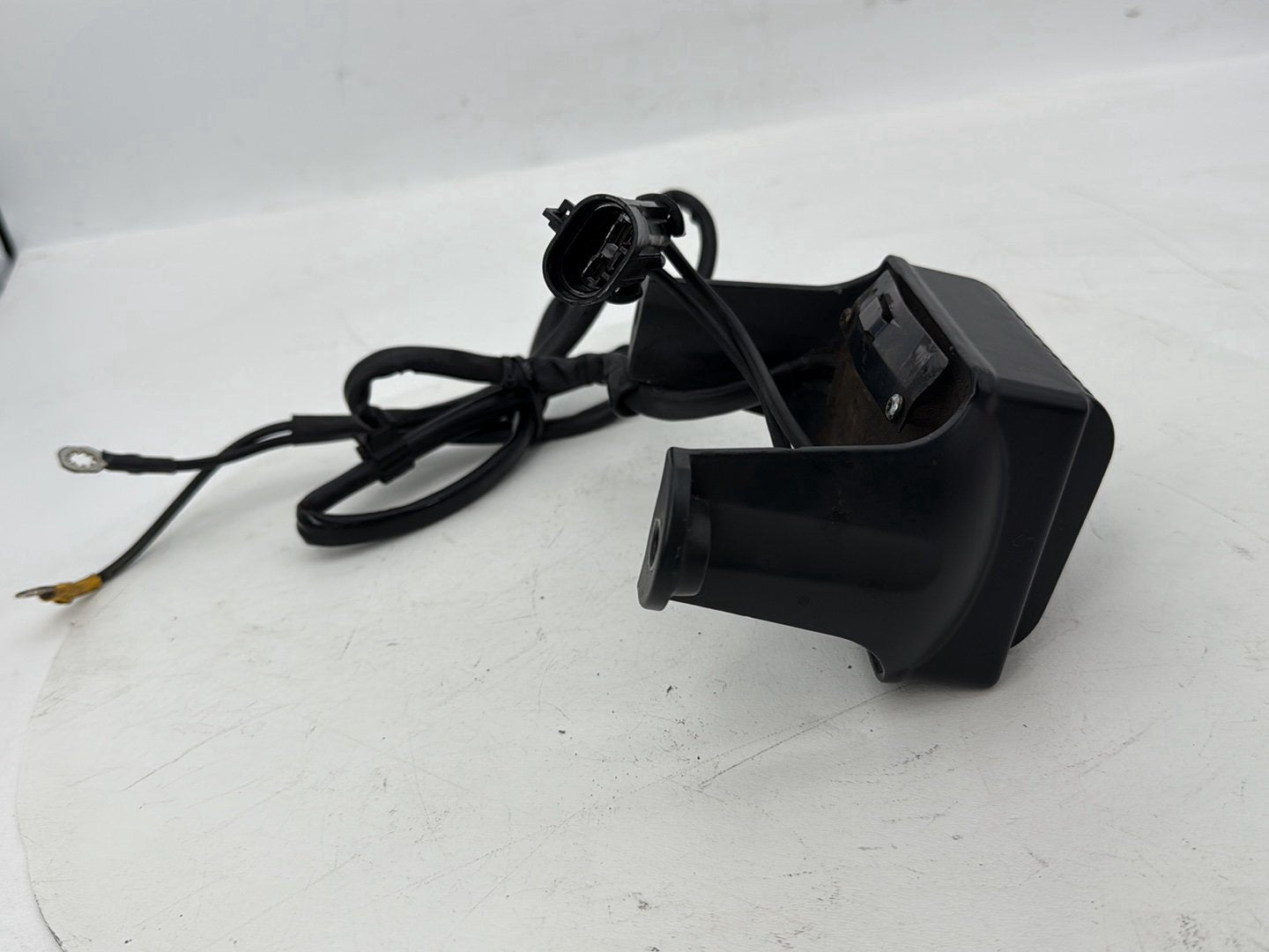 1999 - 2006 Harley-Davidson Touring CVO Screamin Eagle Road King Voltage Regulator Rectifier   	74505-02