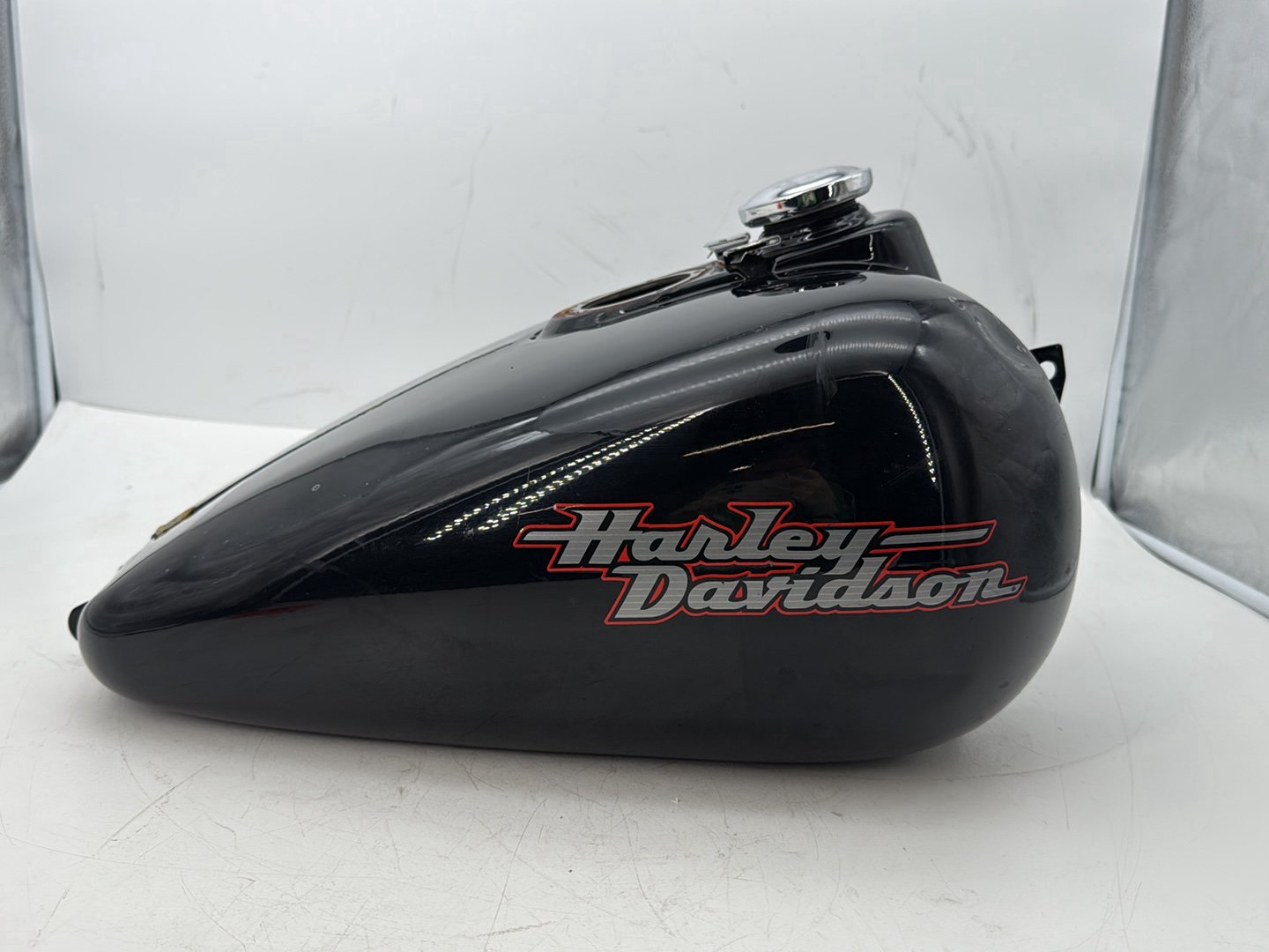 2002 Harley Dyna FXD Super Glide OEM Fuel Gas Tank Gasoline Reservoir