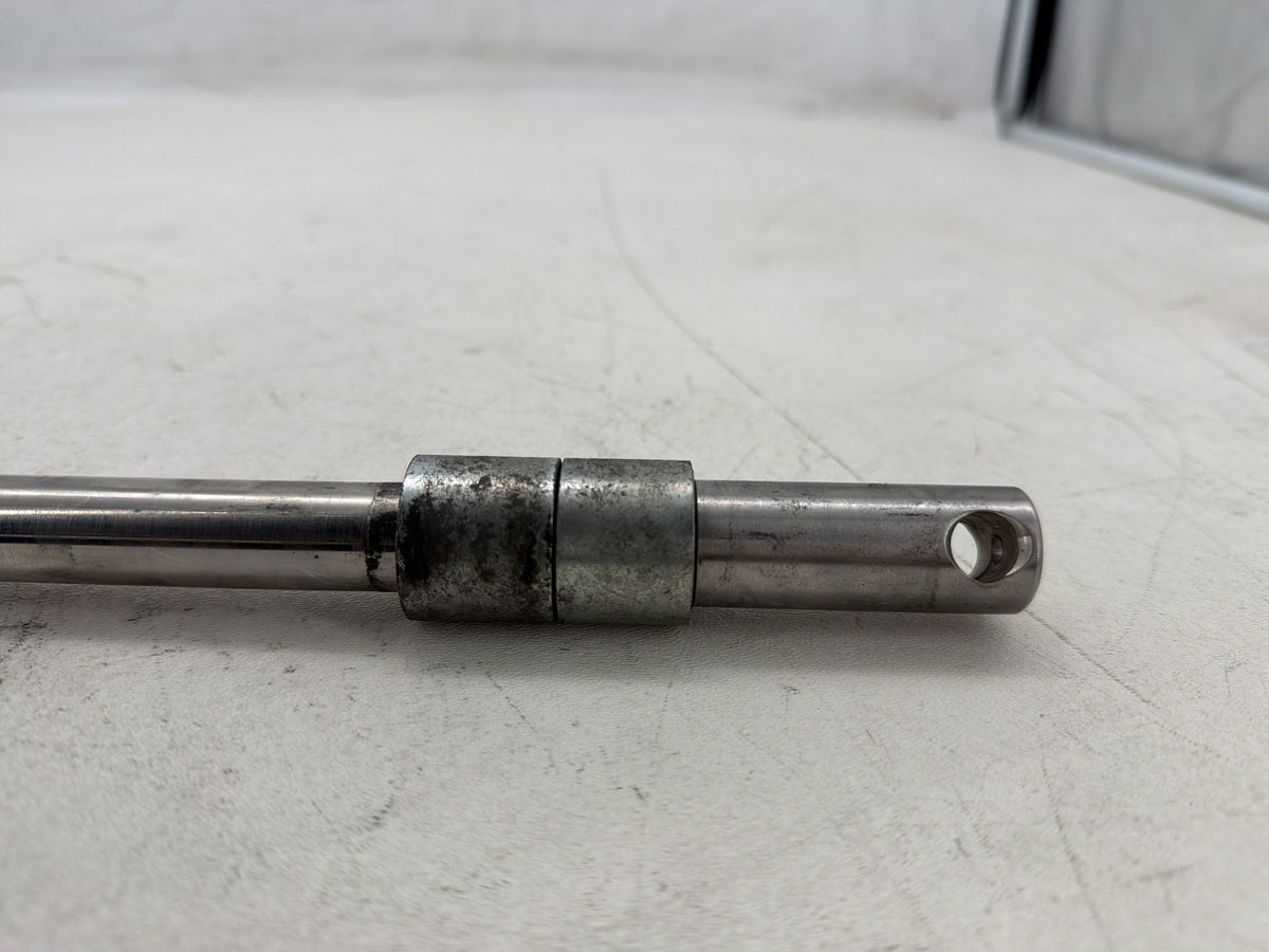 2005 Harley Dyna Wide Glide FXDWG OEM Front Wheel Axle Bolt Shaft
