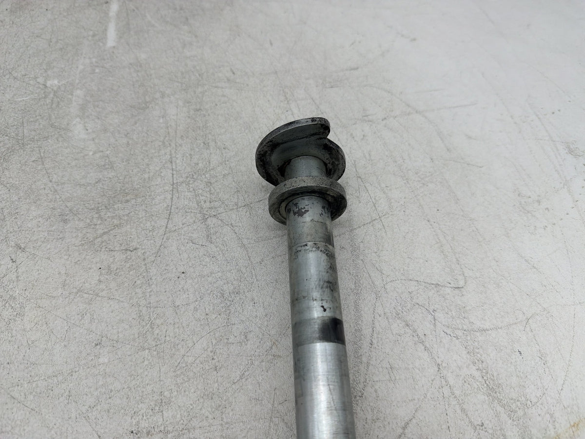 2009 Harley Electra Glide Touring CVO Screamin Eagle Rear Wheel Axle Bolt Shaft