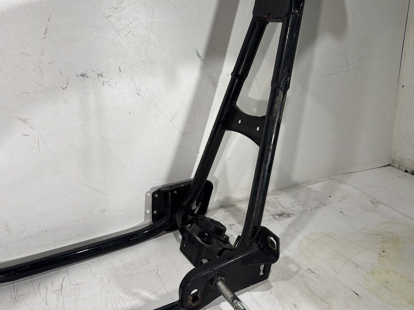 2007 Harley Street Glide Touring FLHX OEM Body Main Frame Chassis SLVG