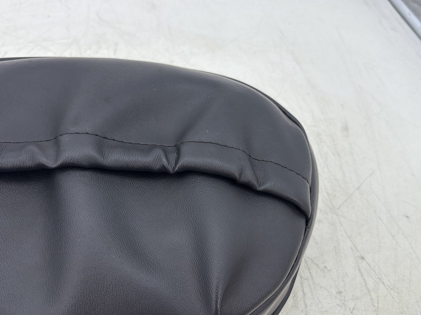 1998 Harley Touring FLHTCUI Electra Glide Ultra OEM Rider Driver Backrest Adjustable Cushion Pad