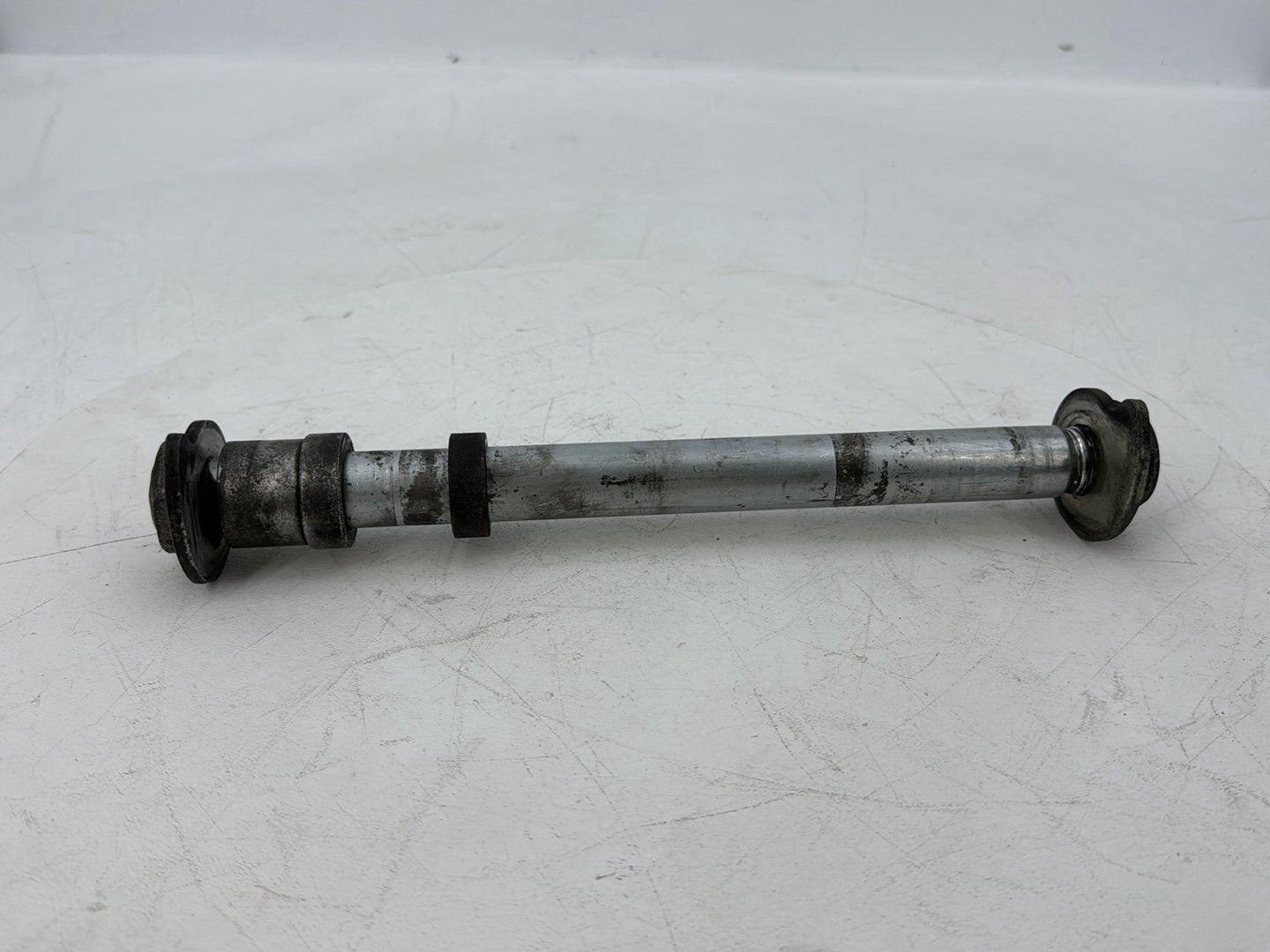 2007 - 2012 Harley-Davidson Touring Electra Glide Ultra Rear Wheel Axle Bolt Shaft