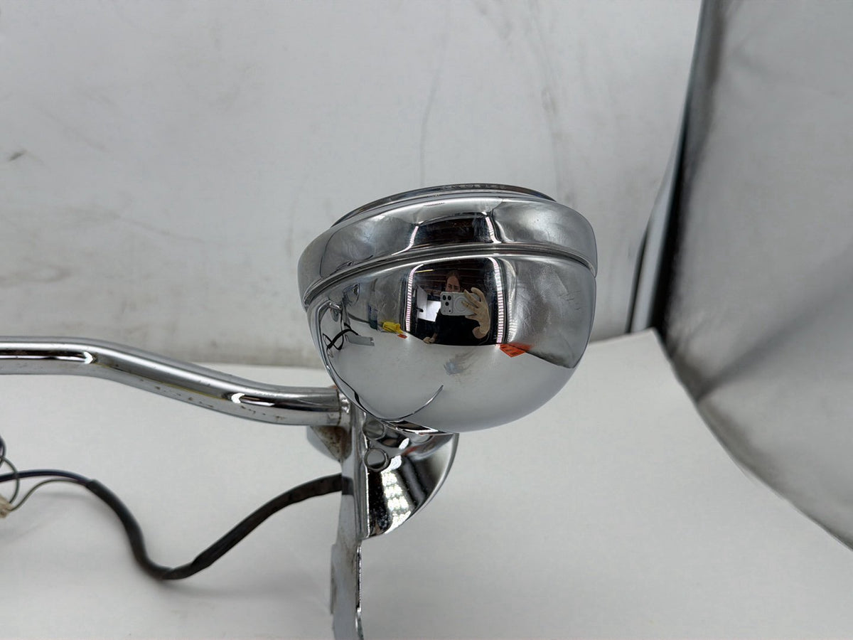 2005 Harley Electra Glide Touring OEM Front Turn Signal Indicators Aux Light Bar