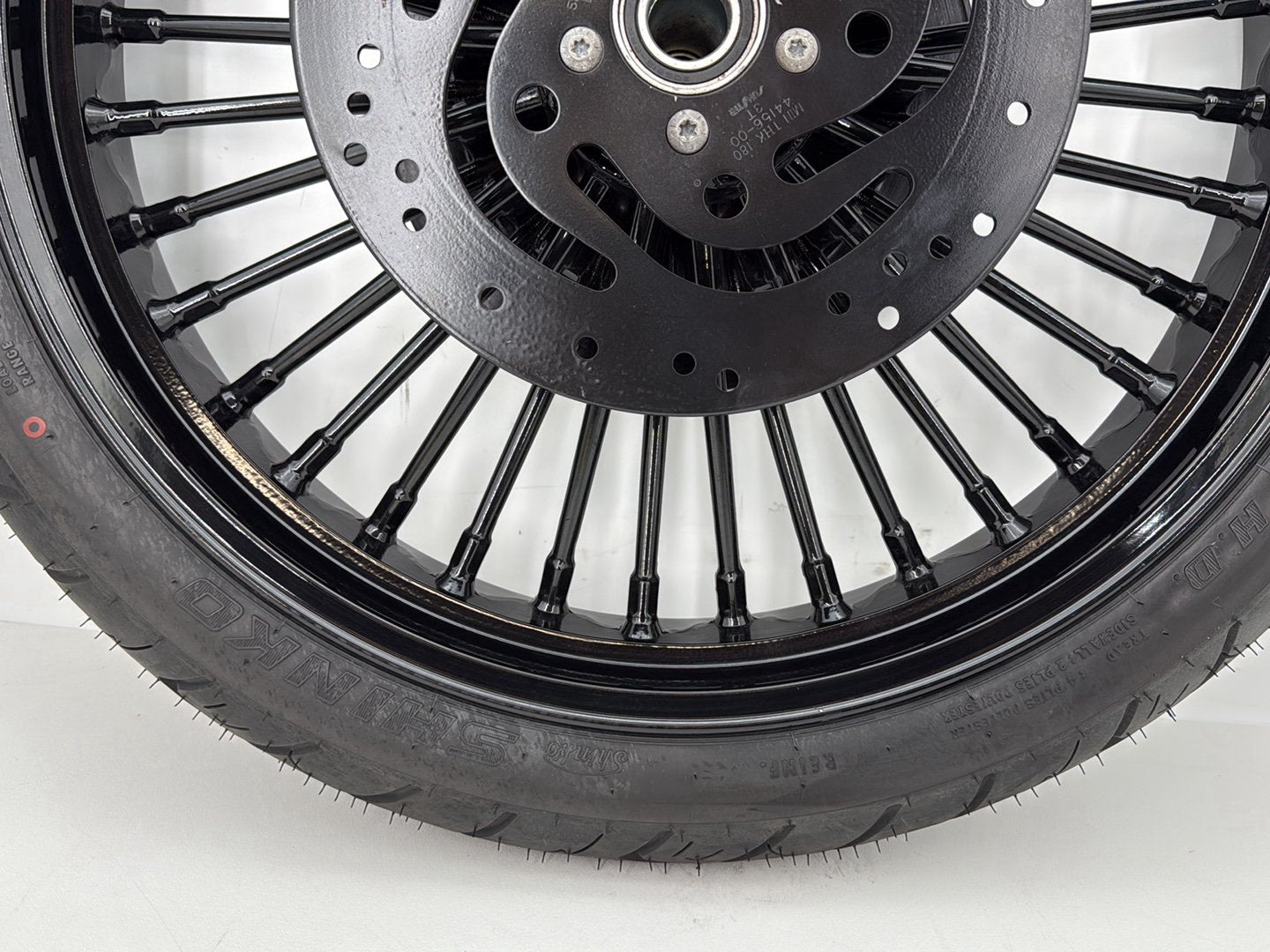 1999 - 2006 Harley-Davidson Touring Electra Glide Front Wheel Rim Tire 120/70-21 М/С 68V