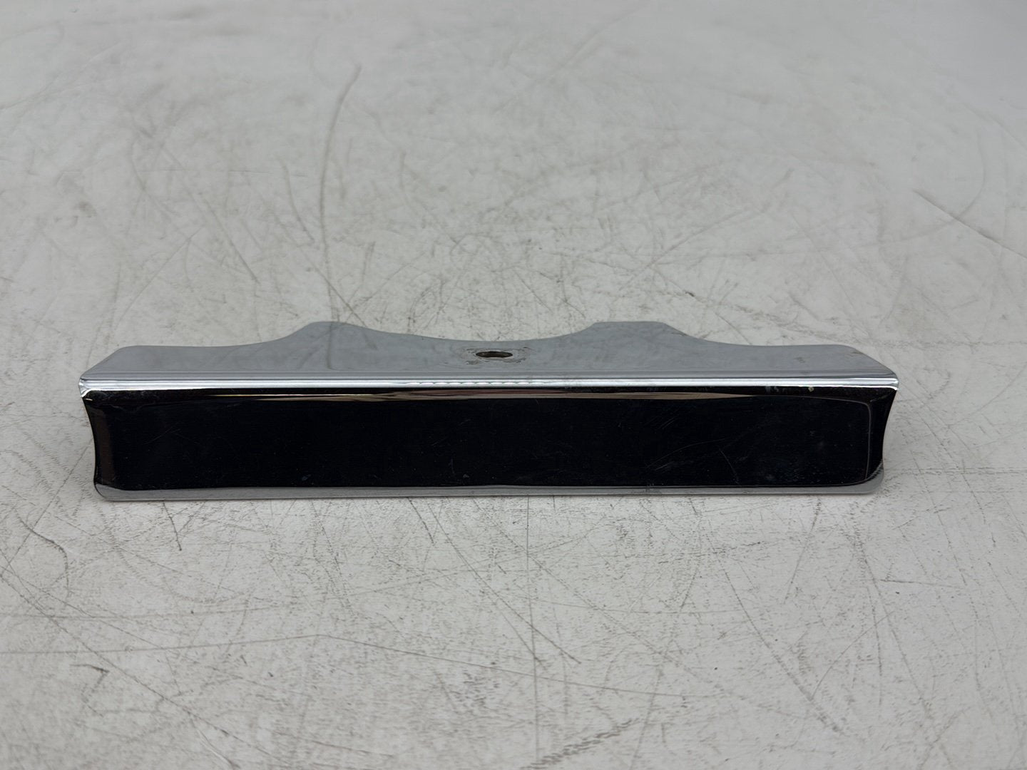 2005 Harley Dyna FXDWG Wide Glide OEM Front Fork Bracket Cover 45685-93