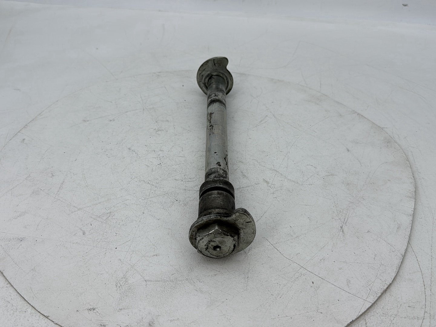 1999 - 2006 Harley-Davidson Touring Electra Glide Ultra Rear Wheel Axle Bolt Shaft 41056-02