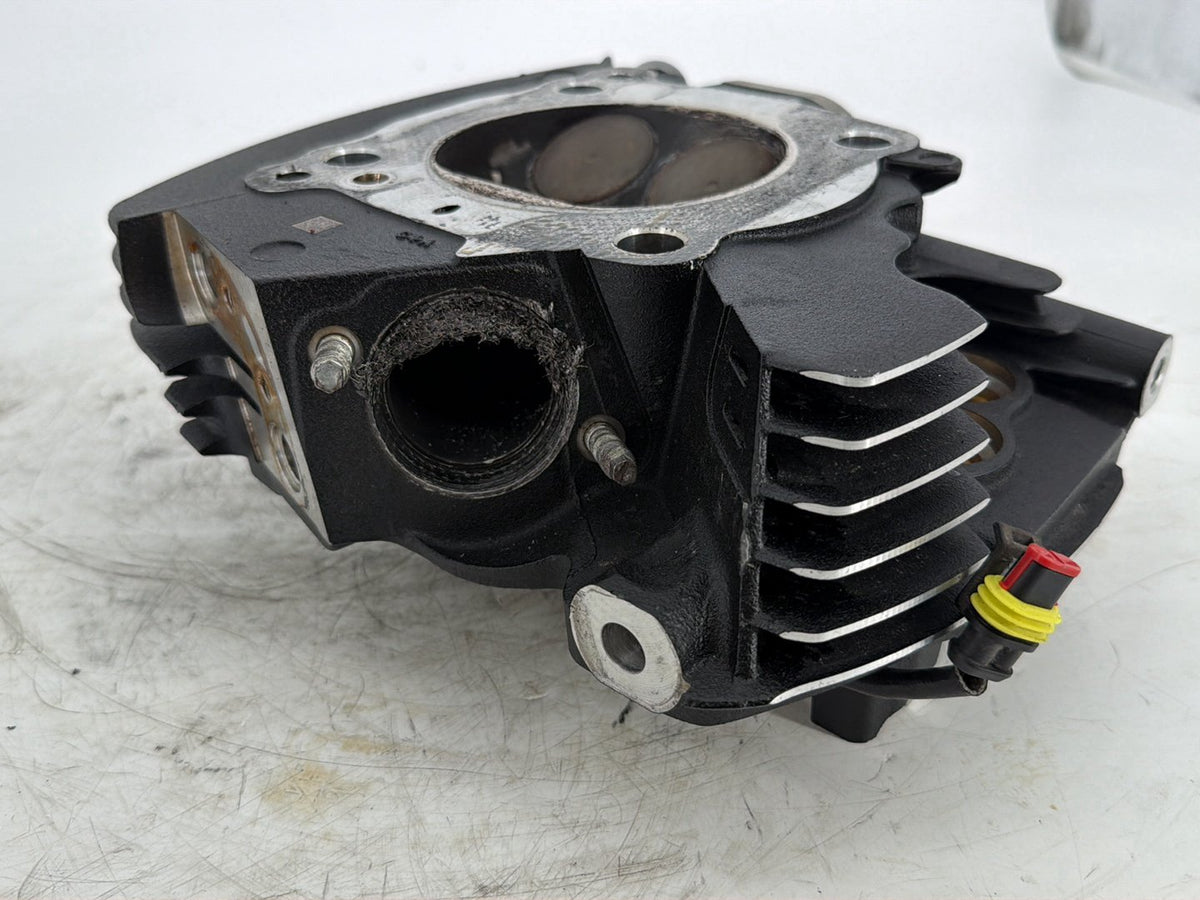 2017 Harley Touring FLHXS Street Glide OEM Front Twin Cam Engine Cylinder Head
