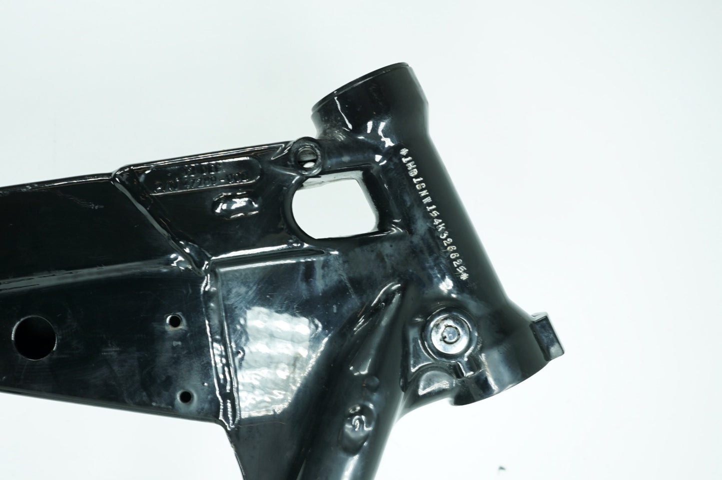 1999 - 2006 Harley-Davidson Dyna Low Rider Body Main Frame Chassis SLVG 47427-04BHP