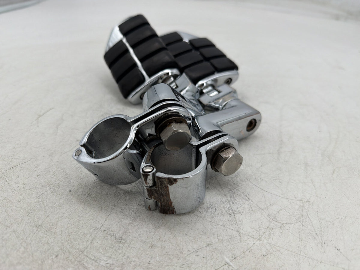 01 Harley Heritage Softail Front Right Left Highway Foot Pegs Kuryakyn 7993