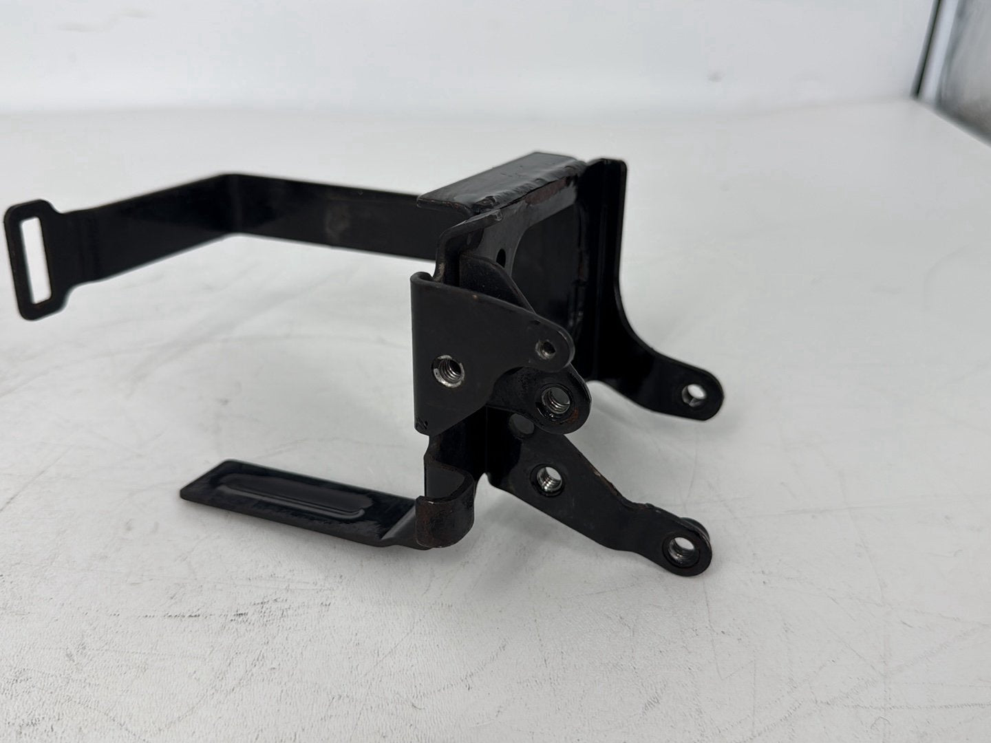 2005 Harley Sportster XL883C 883 Custom OEM Battery Tray Bracket Holder Carrier