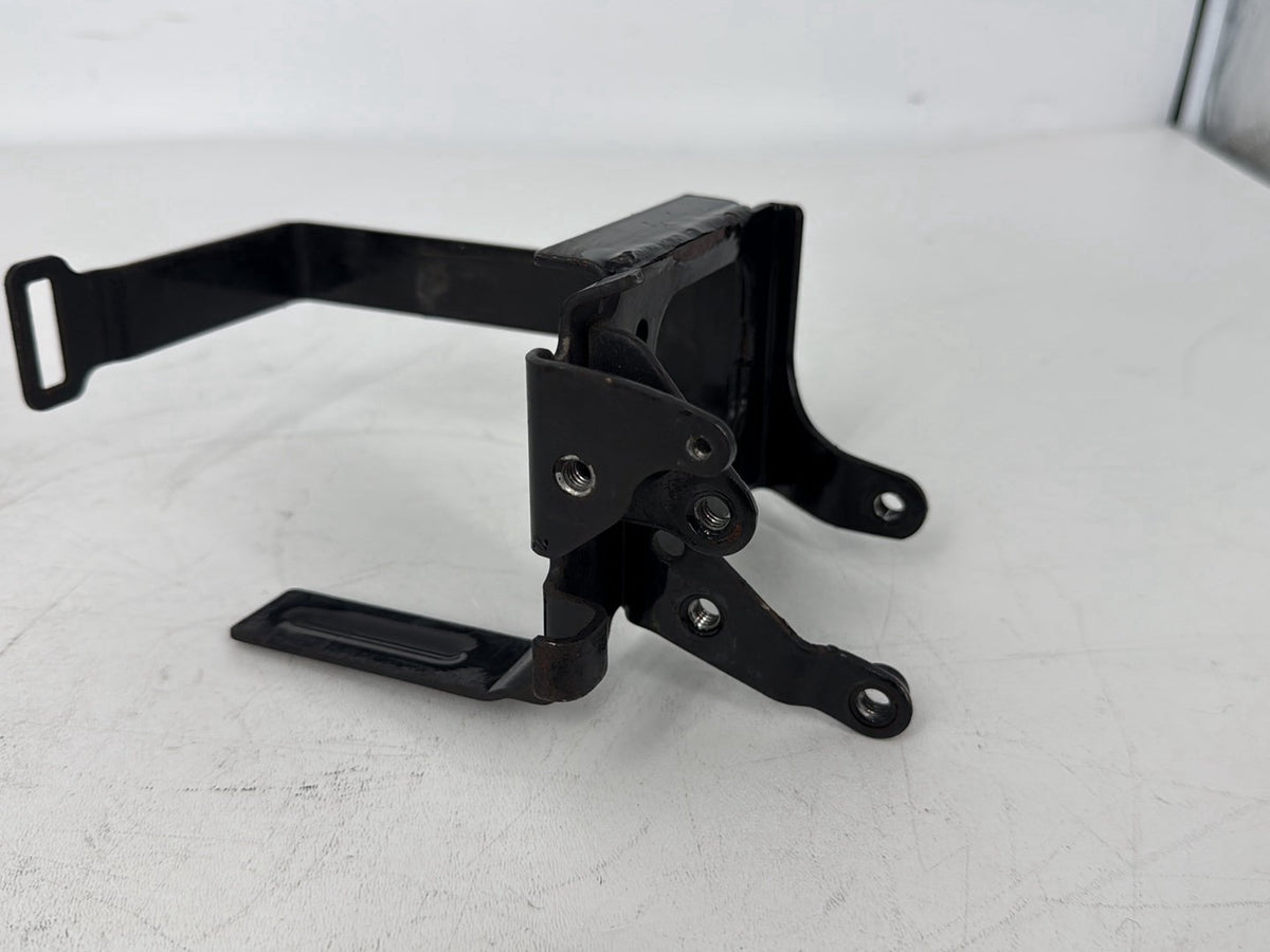 2005 Harley Sportster XL883C 883 Custom OEM Battery Tray Bracket Holder Carrier