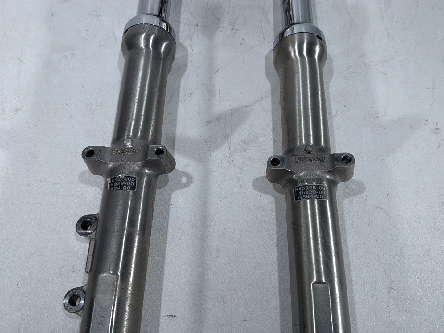 2001 Harley Sportster 883 Hugger XLH883 OEM Front Triple Tree Set & LH RH Fork Legs Sliders