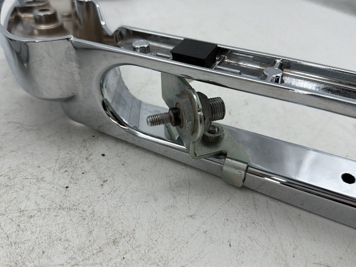 2014 Harley Street Glide Touring FLHXS OEM Left Right Saddlebag Fender Struts Brackets