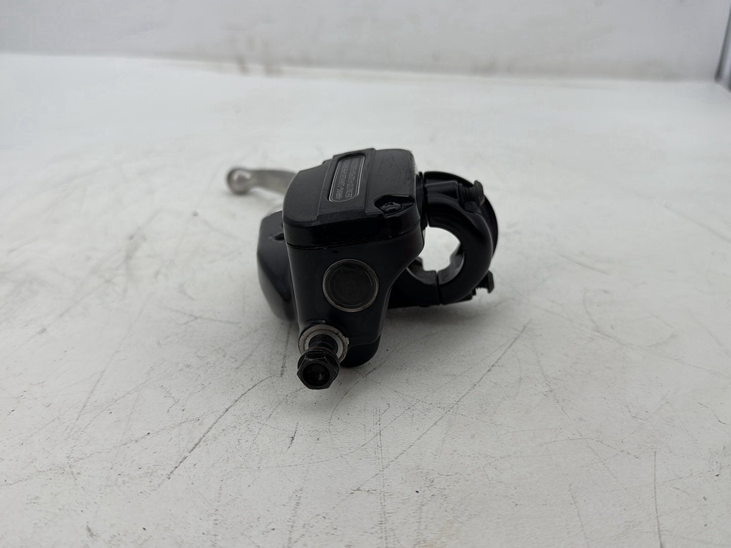 11 Harley Electra Glide Ultra FLHTK OEM Front Right Brake Lever Master Cylinder