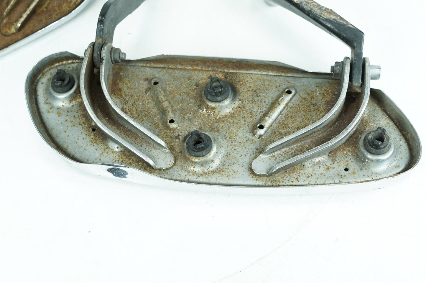 2008 - 2016 Harley-Davidson Touring Road Glide Custom Left Right Driver Floorboard Foot Rest 50683-04