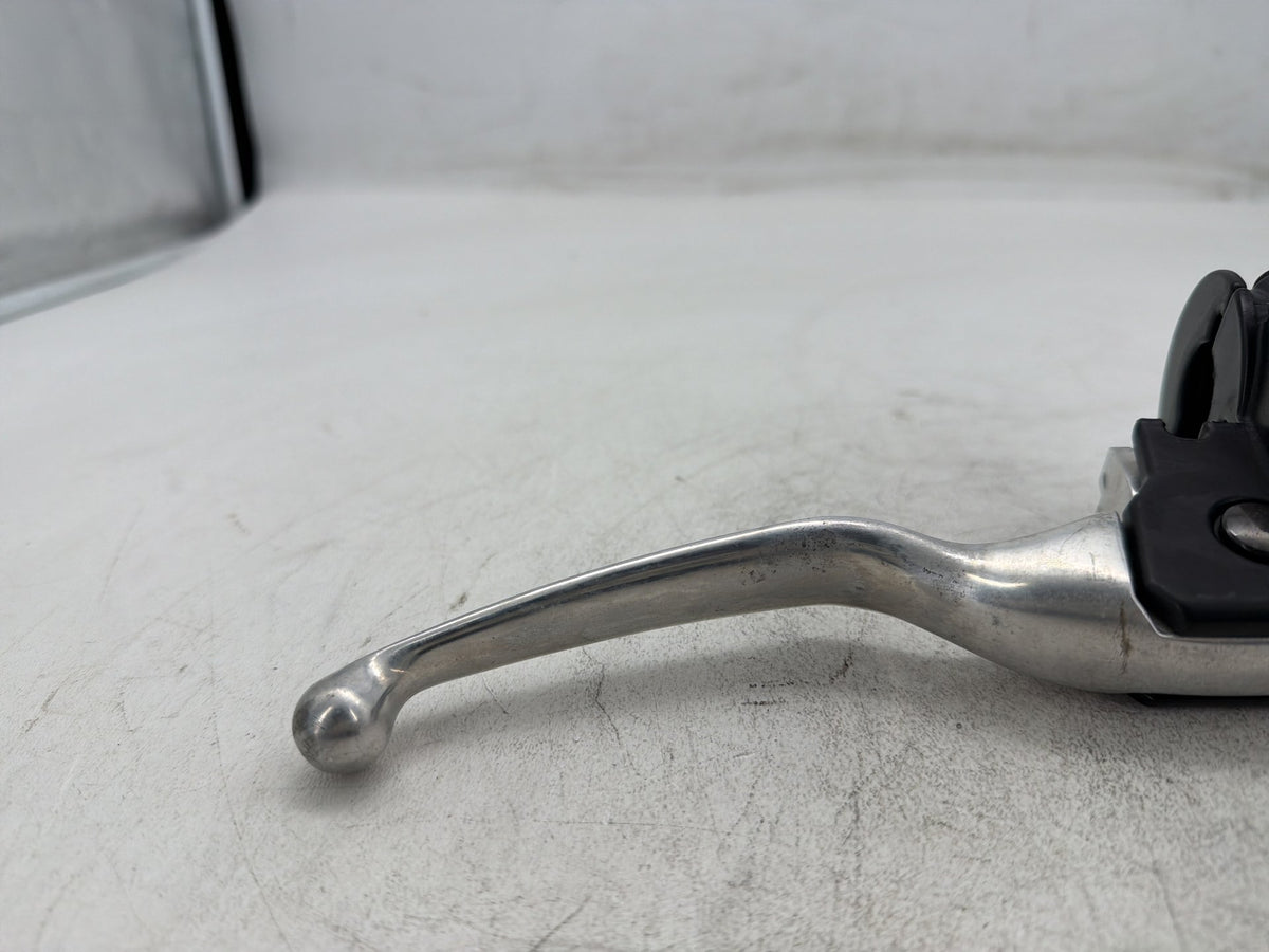 13 Harley Street Glide Touring FLHX OEM Front Right Brake Lever Master Cylinder