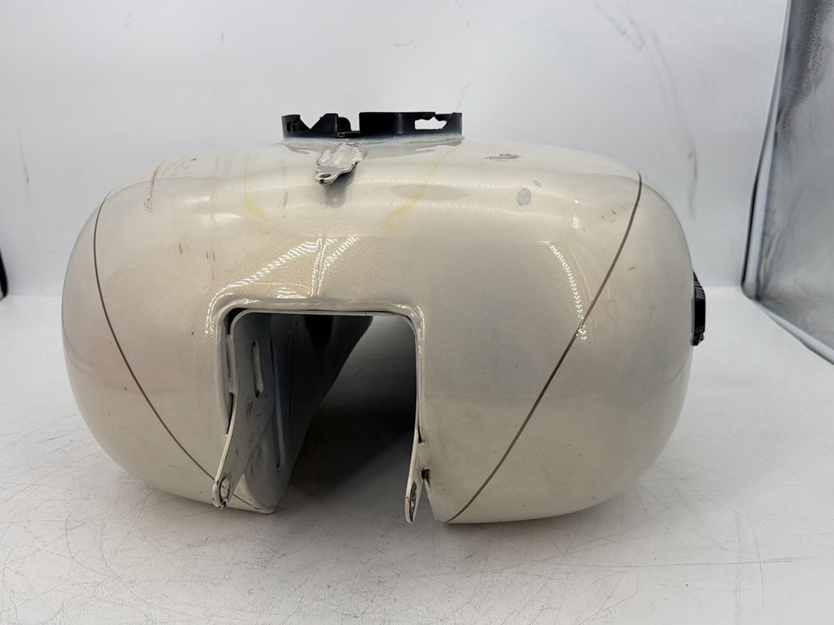 2015 Harley Touring FLHXS Street Glide OEM Fuel Gas Tank Gasoline Reservoir