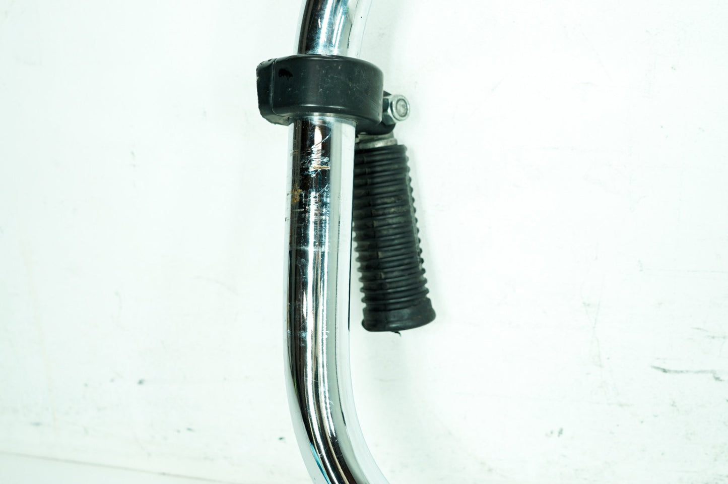 2007 - 2011 Harley-Davidson Touring Street Glide Front Engine Crash Highway Bar Guard 49184-97
