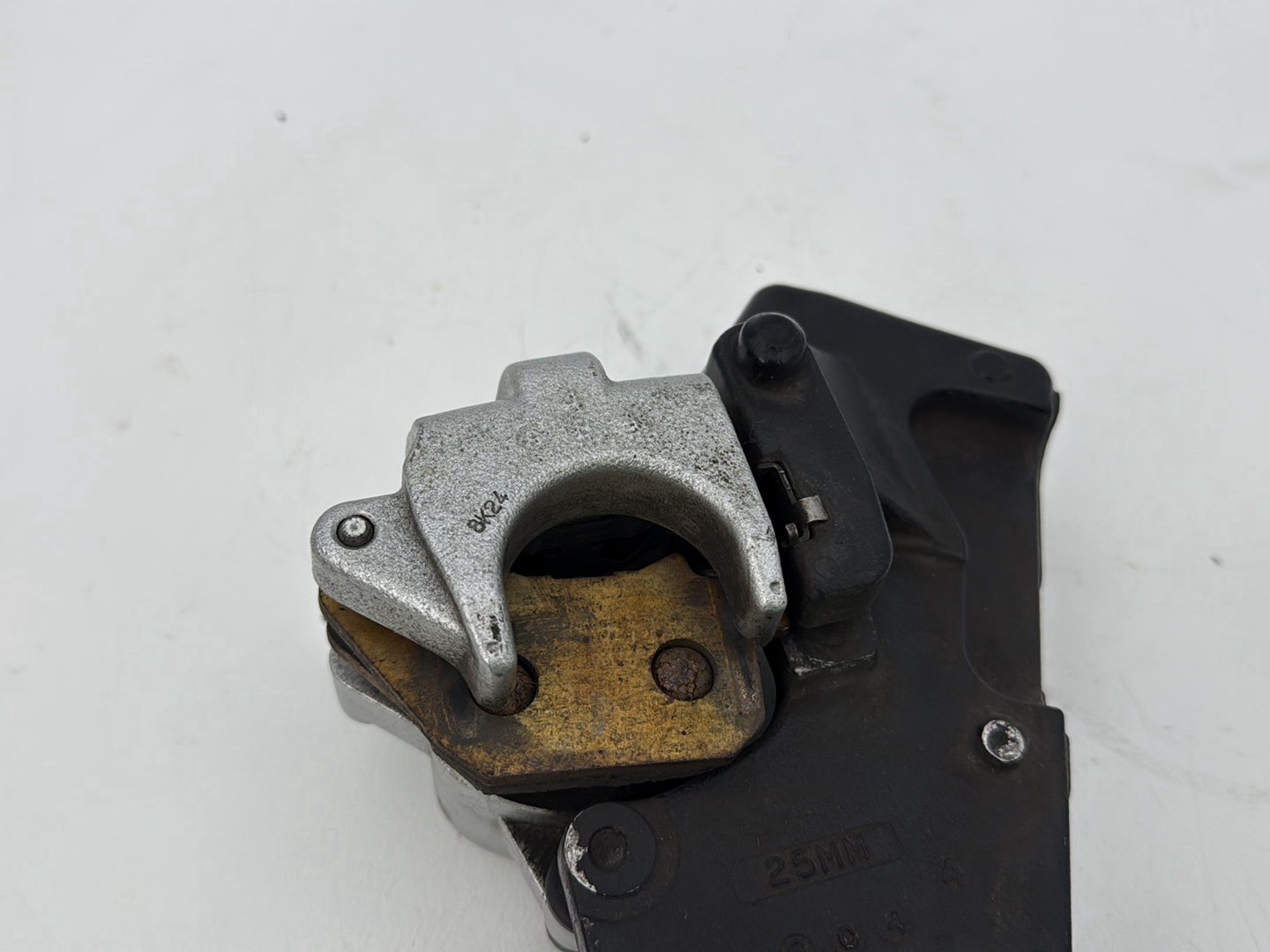 2009 Harley Sportster XL1200C 1200 Custom OEM Rear Back Brake Caliper w/ Bracket