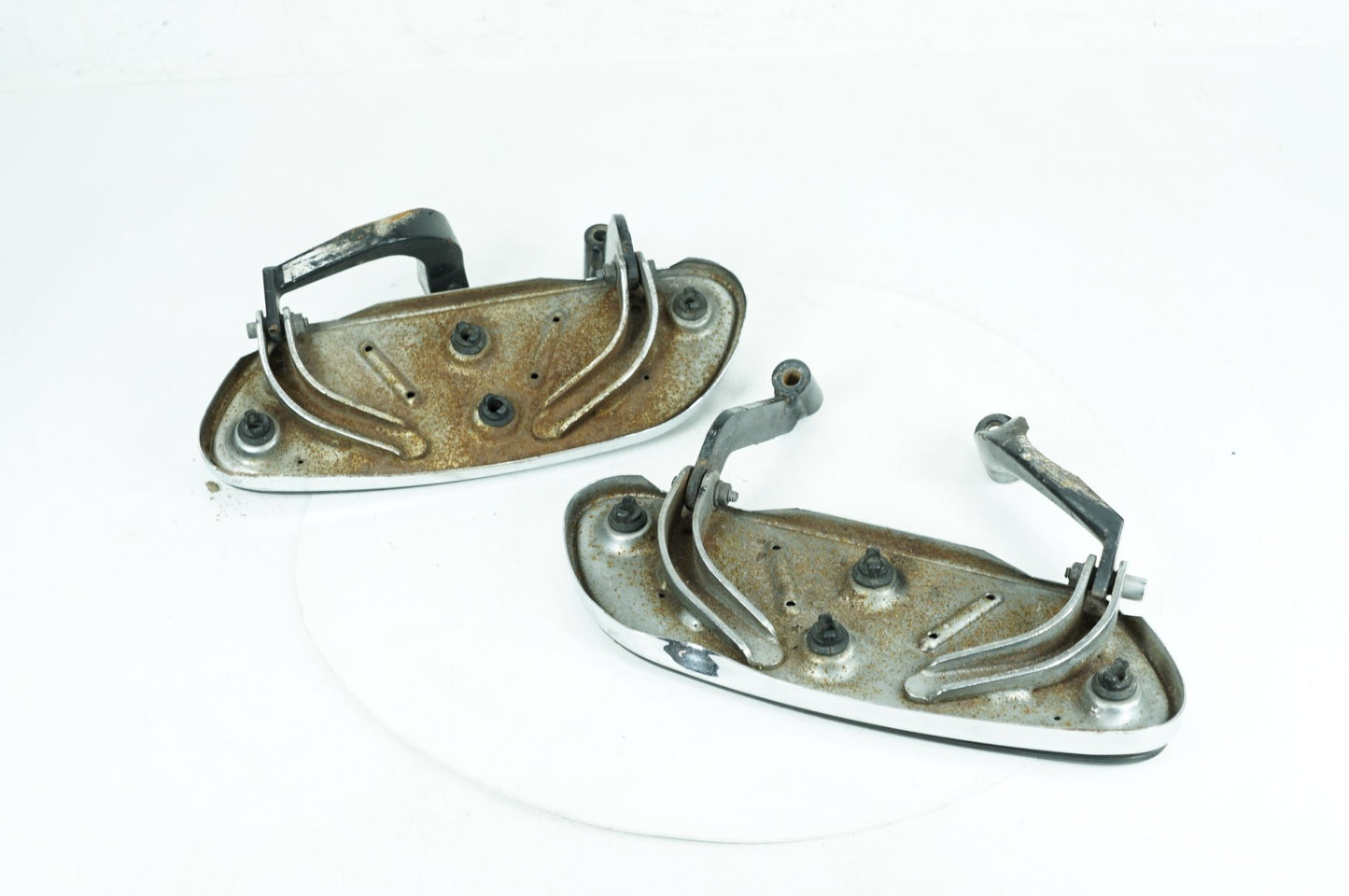 2008 - 2016 Harley-Davidson Touring Road Glide Custom Left Right Driver Floorboard Foot Rest 50683-04