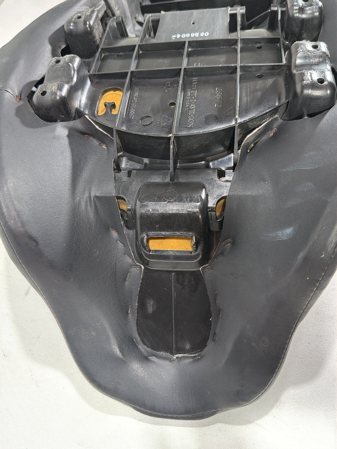 2010 Harley Road King Touring Classic OEM Passenger Rider Driver Seat Saddle