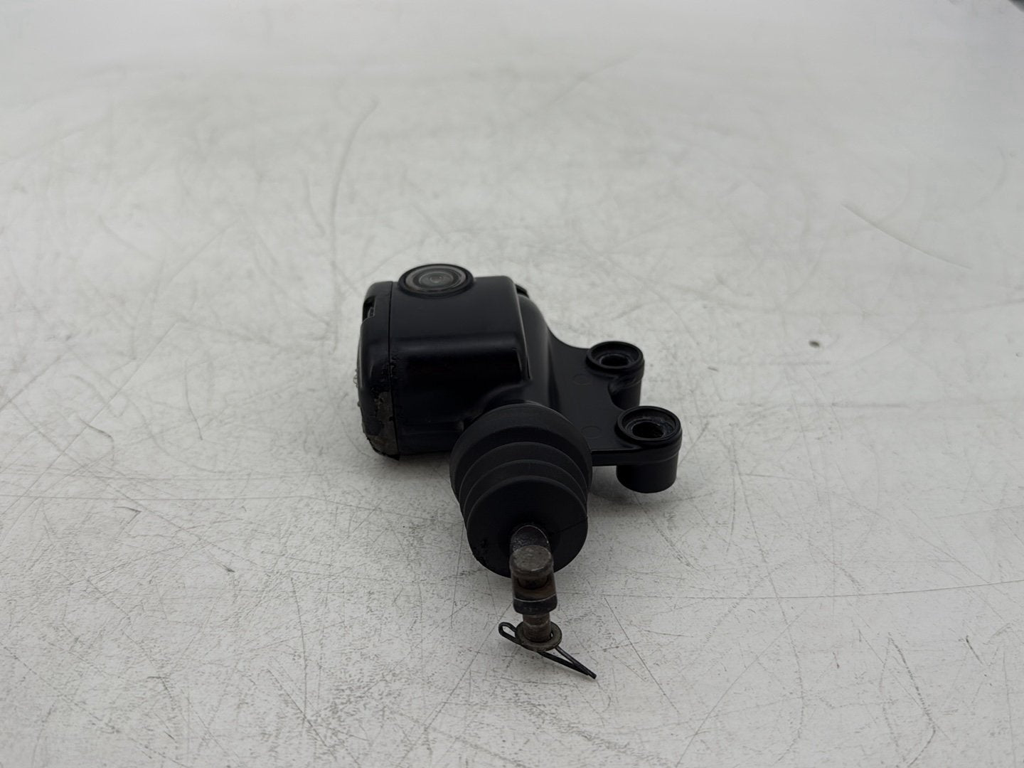 2008 Harley Electra Glide Touring Ultra FLHTCUI OEM Rear Brake Master Cylinder Reservoir