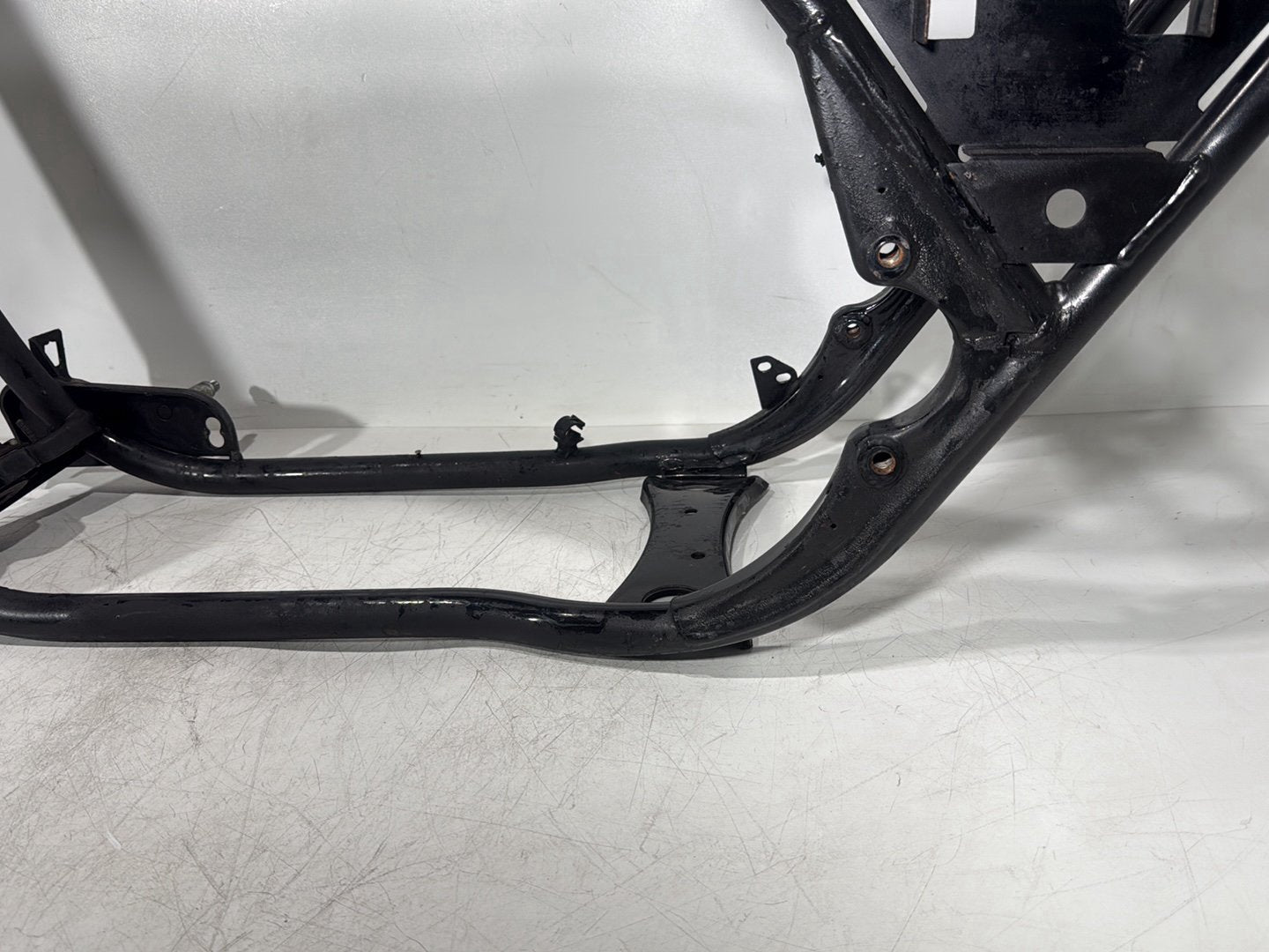 2006 Harley Touring FLHRI Road King OEM Body Main Frame Chassis CLN CLR