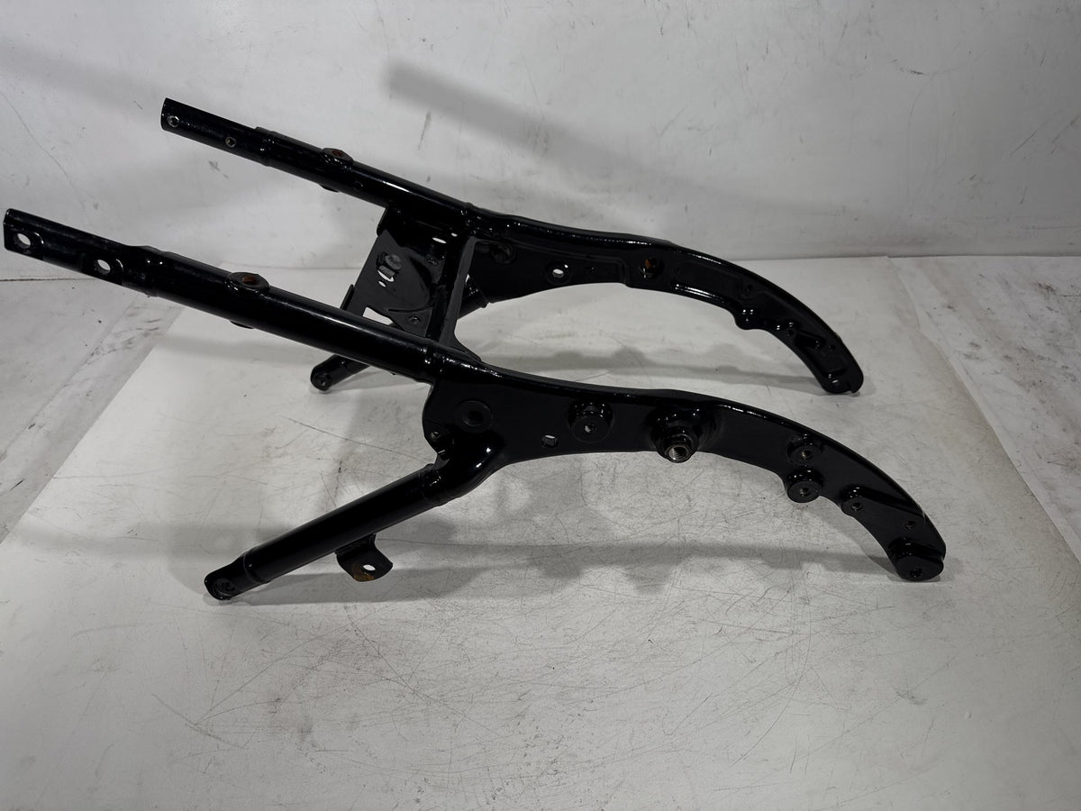 10 Harley Road King Touring Police OEM Rear Back Sub Frame Rail Bar 48079-09BHP