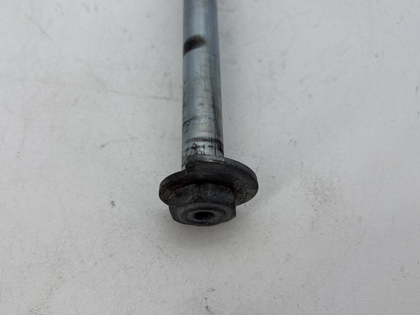 2014 Harley Electra Glide Touring CVO Screamin Eagle OEM Rear Wheel Axle Bolt Shaft