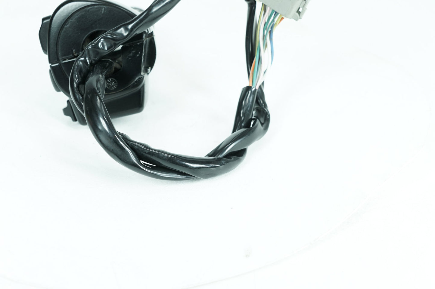 1999 - 2006 Harley-Davidson Touring Electra Glide Classic Left Turn Signal Headlight Switches Controls  	71685-06A
