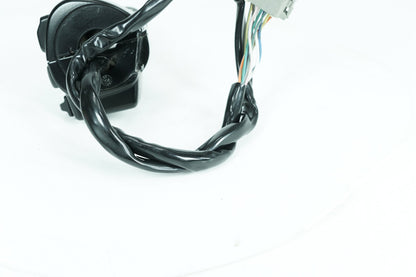 1999 - 2006 Harley-Davidson Touring Electra Glide Classic Left Turn Signal Headlight Switches Controls  	71685-06A