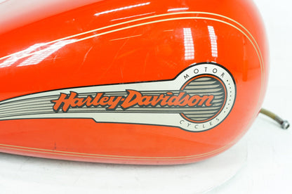1999 - 2006 Harley-Davidson Touring Electra Glide Classic Fuel Gas Tank Gasoline Reservoir 61356-03