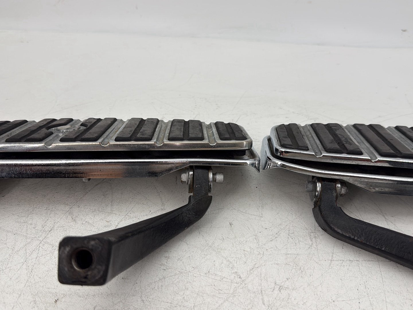 2006 Harley Touring FLHRI Road King OEM Left Right Driver Floorboard Foot Rest
