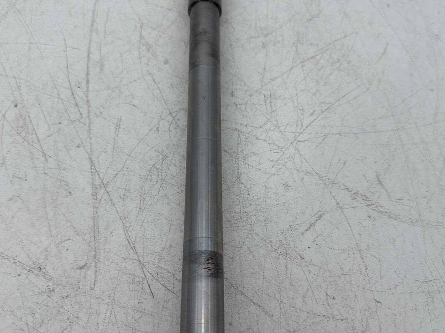 1995 Harley Touring FLHTCI Electra Glide Classic OEM Front Wheel Axle Bolt Shaft