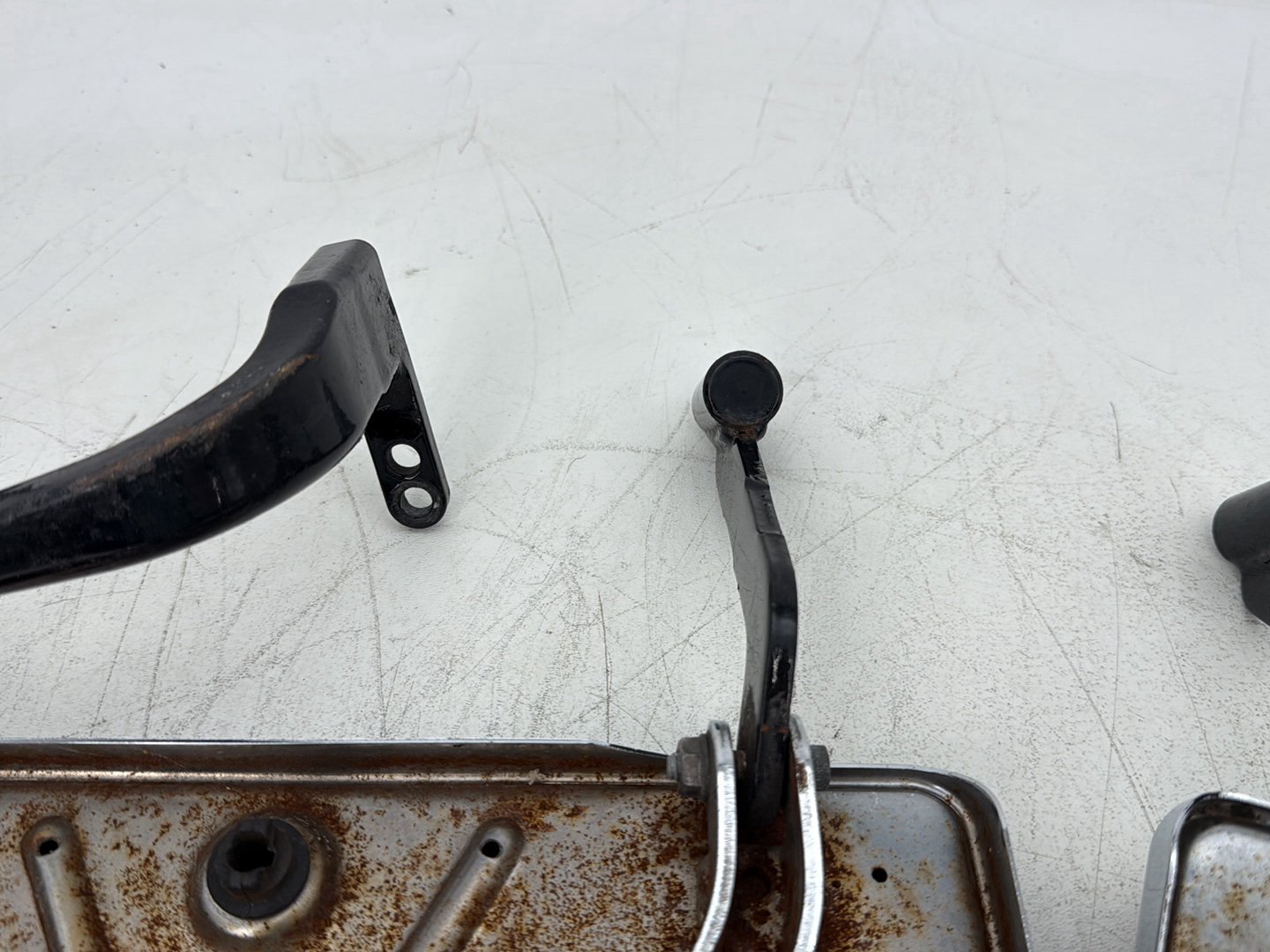 2007 Harley Electra Glide Touring Left Right Driver &amp; Pass Floorboard Foot Rest