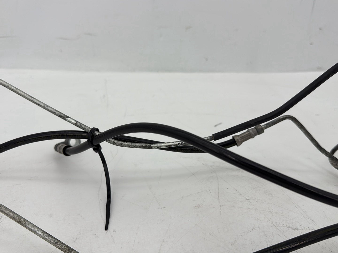 2008 Harley Touring FLHTCU Electra Glide Ultra OEM Front Brake Hose Line Pipe ABS