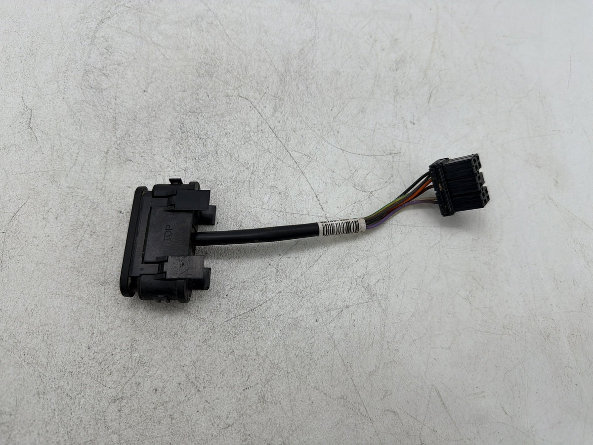 2011 Harley Street Glide Touring FLHX-103 OEM Dash Indicator Lamp Wire Plug In