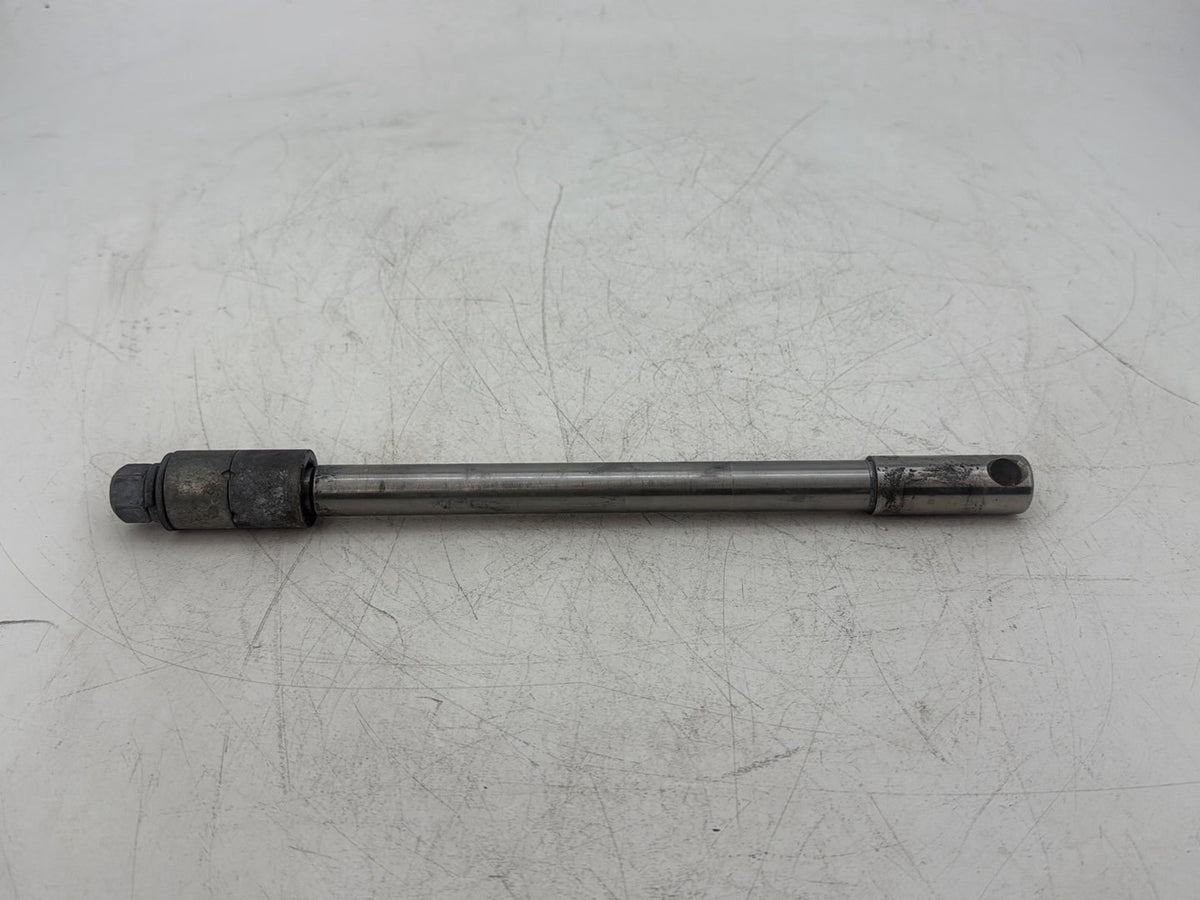 2005 Harley Dyna FXDWG Wide Glide OEM Front Wheel Axle Bolt Shaft 43346-83B