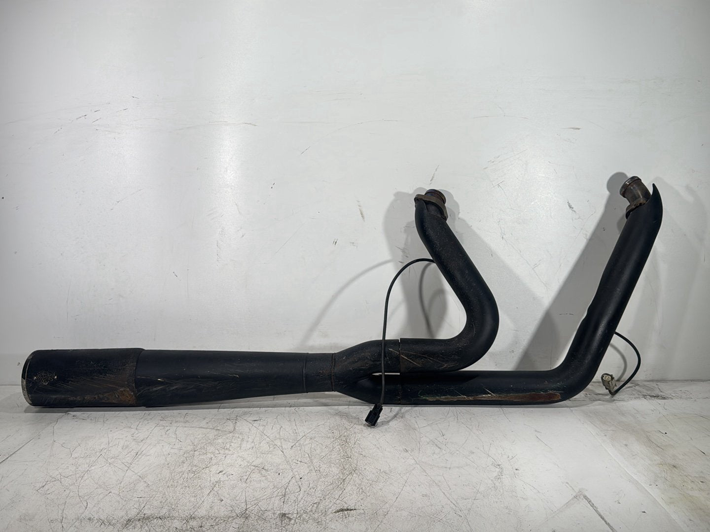 2012 Harley Dyna Fat Bob FXDF 103 OEM Exhaust Header Pipes Muffler Vance & Hines