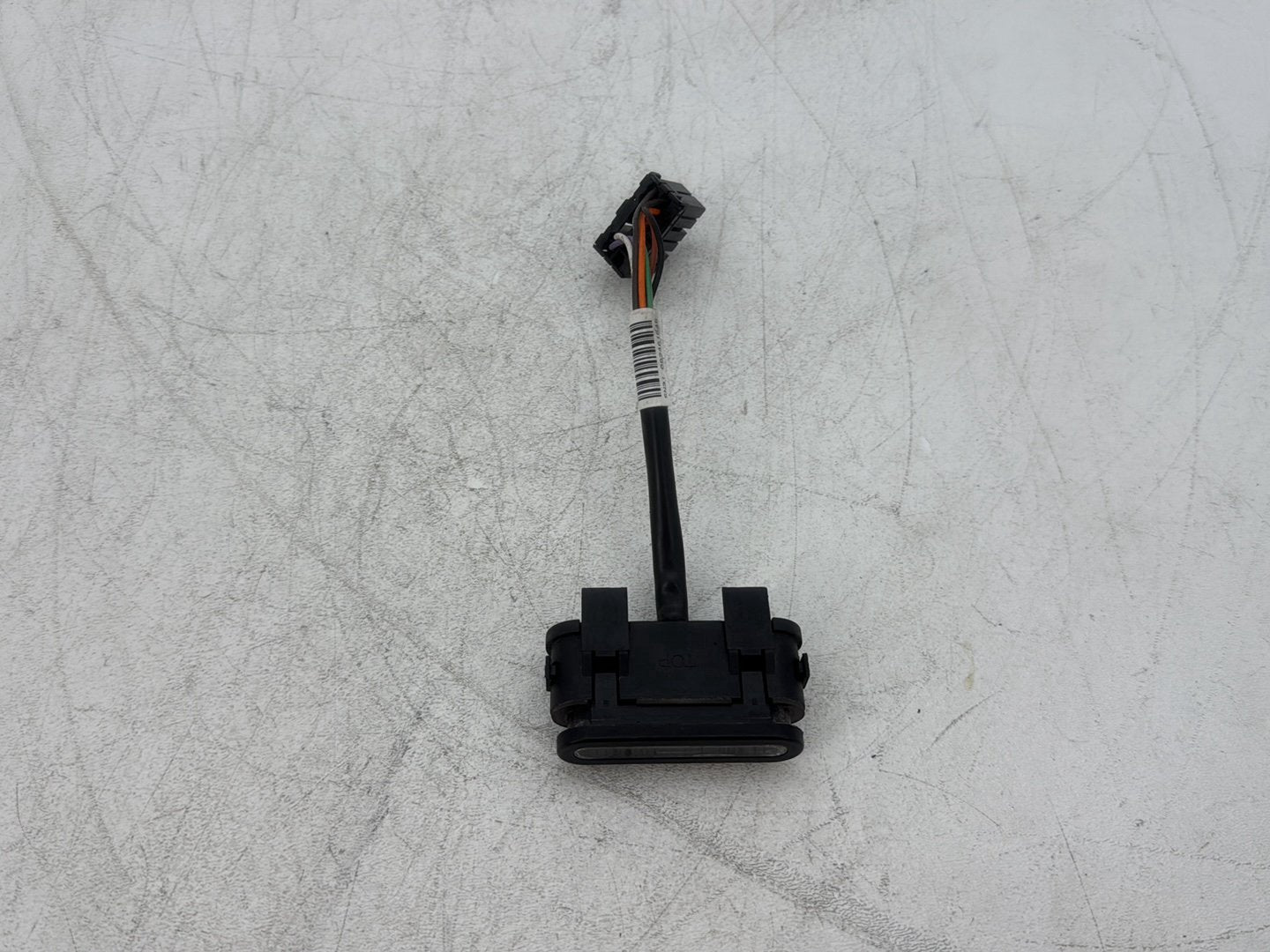 2010 Harley Street Glide Touring FLHX OEM Dash Indicator Lamp Wire Plug 68789-96A