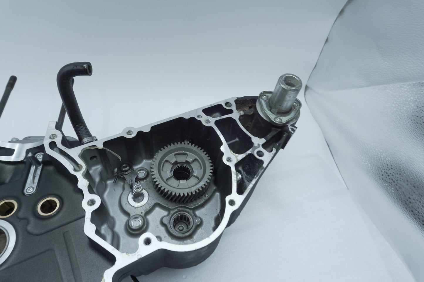 2004 - 2013 Harley-Davidson Sportster Low Crankcase Shaft Engine Motor Cover 24558-06