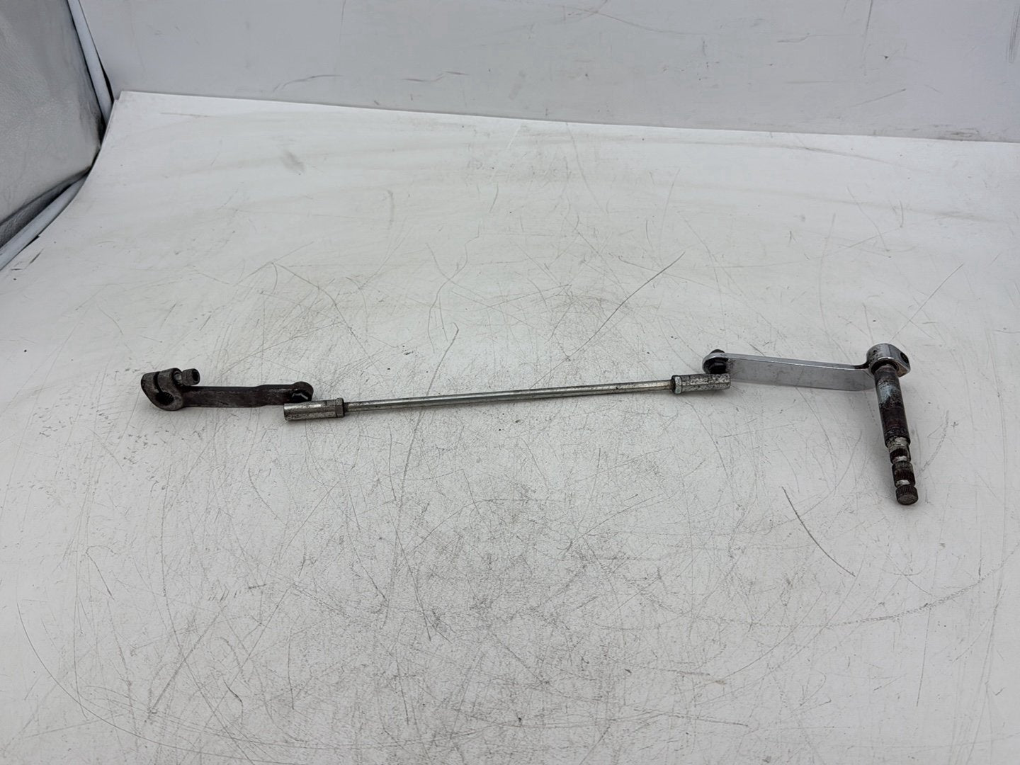 2006 Harley Electra Glide Touring Classic FLHTCI OEM Gear Shifter Lever w/ Rod linkage