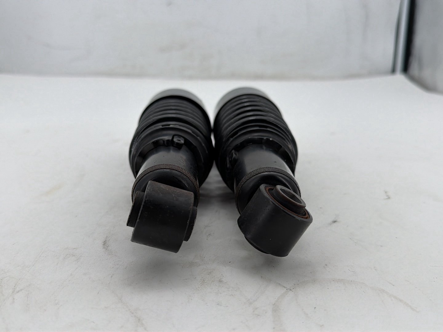2008 Harley Dyna Fat Bob FXDF Rear Left Right Shock Absorbers BURLY 12"