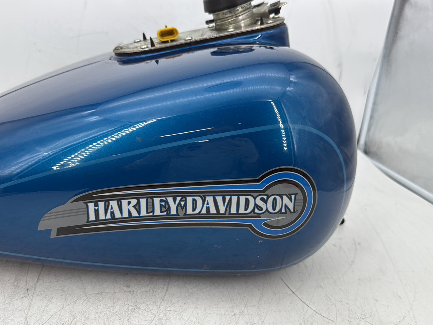 2006 Harley Electra Glide Touring Classic FLHTCI OEM Fuel Gas Tank Gasoline Reservoir