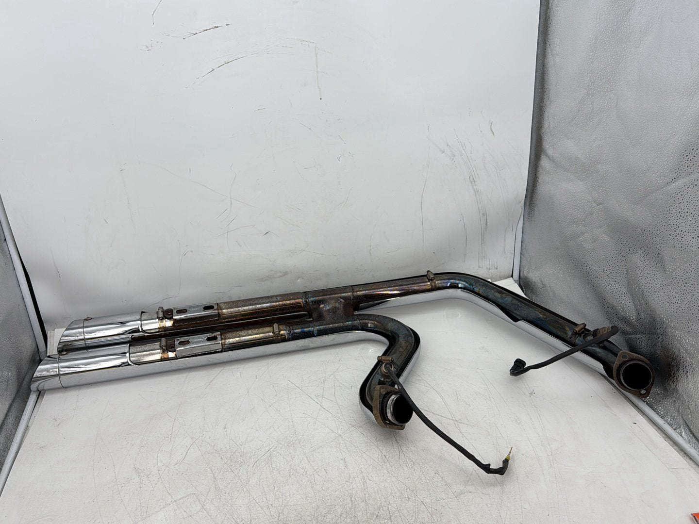 2010 Harley Dyna Fat Bob FXDF Exhaust Header Pipes Vance & Hines SCRATCHED