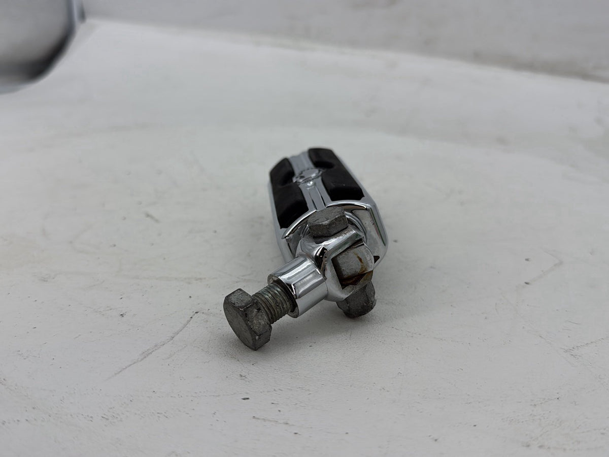 2005 Harley Road Glide Touring OEM Front Driver Highway 1 Foot Peg Rest SKULL