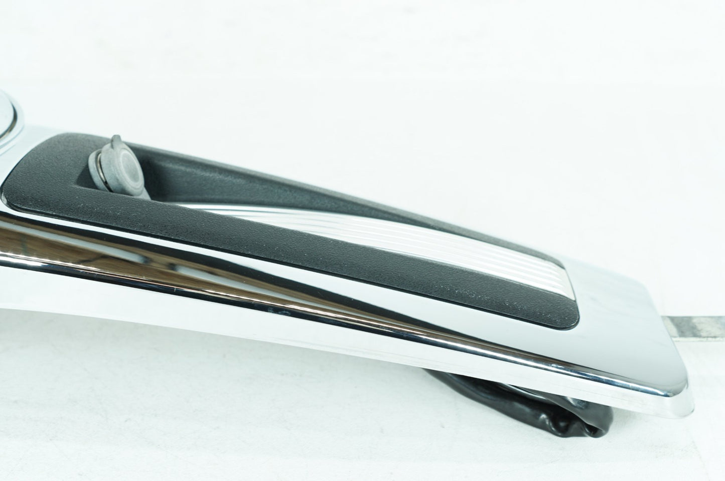 2007 - 2012 Harley-Davidson Touring Electra Glide Ultra Fuel Gas Tank Dash Console NOKey 61270-08