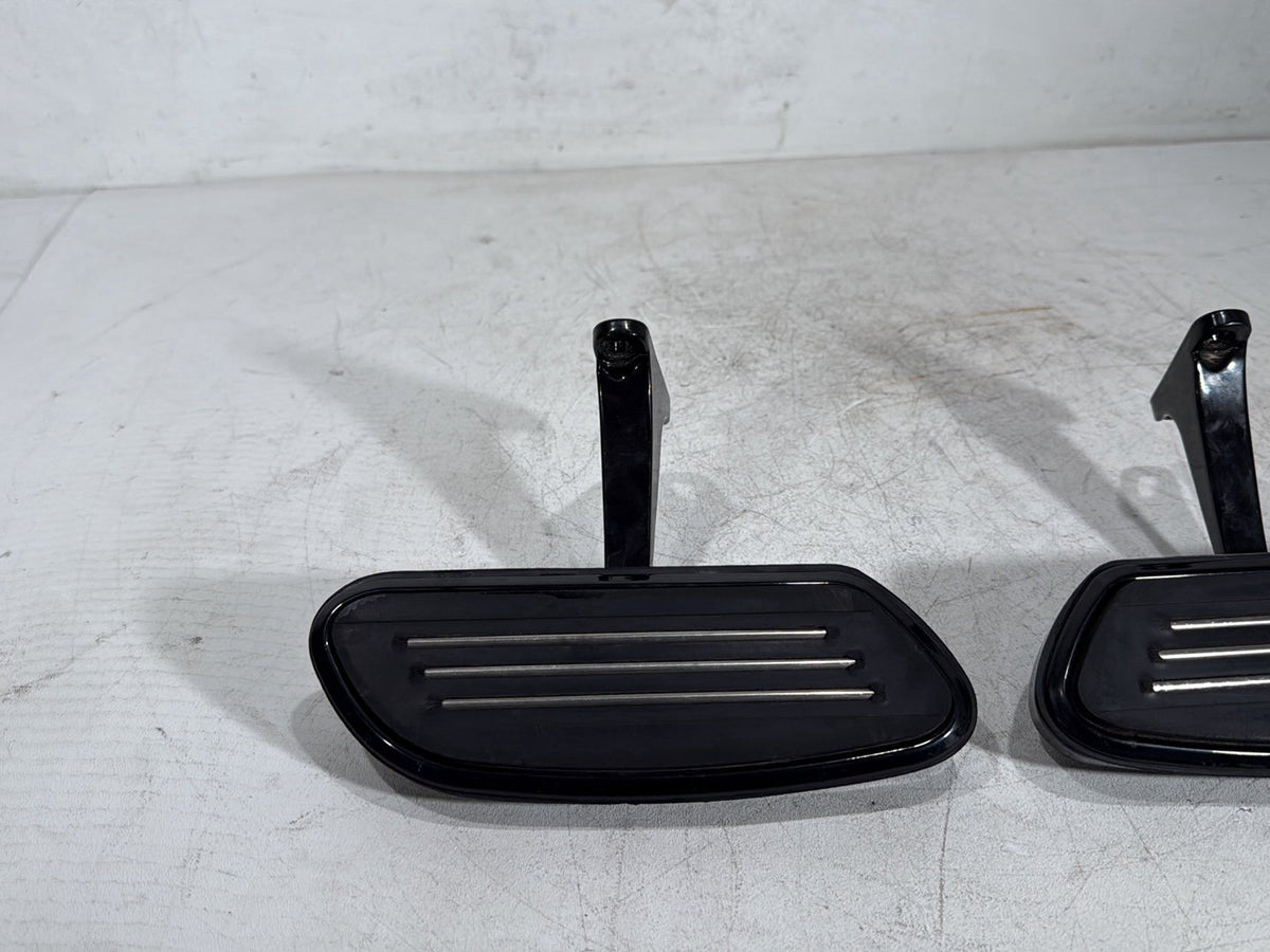 2011 Harley Road Glide Touring OEM Left & Right Passenger Floorboard Foot Rest
