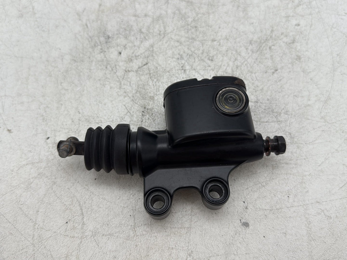 2010 Harley Road King Touring Classic OEM Rear Brake Master Cylinder Reservoir